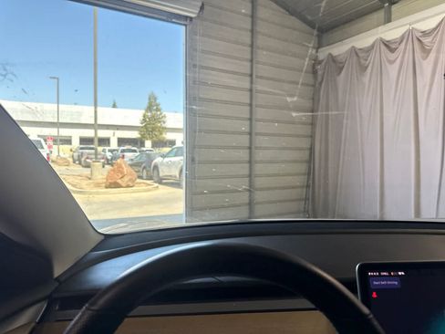 Used 2022 Tesla Model 3 Long Range AWD/4WD image 22