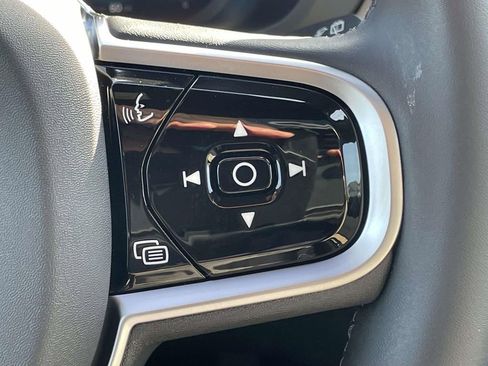 New 2026 Volvo XC60 B5 Plus w/ Protection Package Premier AWD/4WD image 10