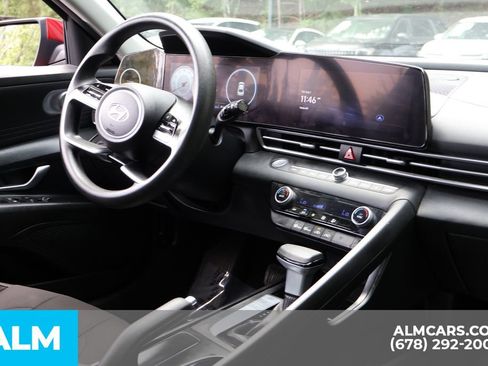 Used 2024 Hyundai Elantra SEL FWD image 21
