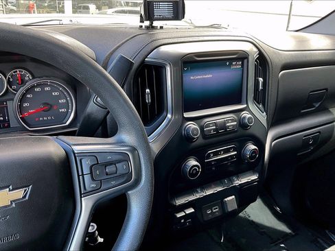 Used 2020 Chevrolet Silverado 2500 LT w/ Z71 Off-Road Package image 6
