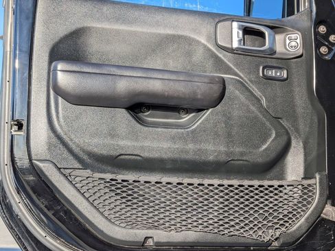 Used 2021 Jeep Wrangler Unlimited Sport image 14