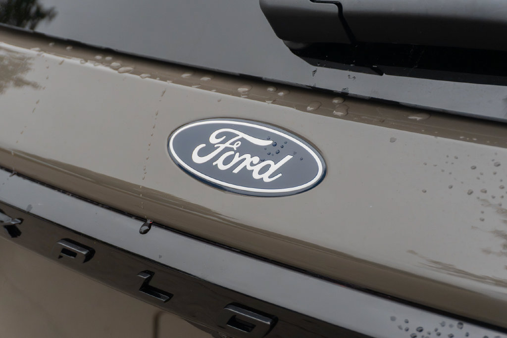New 2027 Ford Explorer ST-Line w/ Premium Package RWD image 11