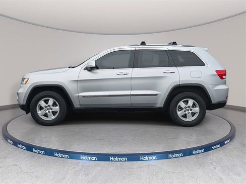 Used 2011 Jeep Grand Cherokee Laredo w/ Security & Convenience Group image 8