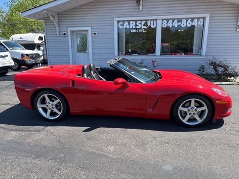 Used 2005 Chevrolet Corvette Convertible w/ Preferred Equipment Group image 2
