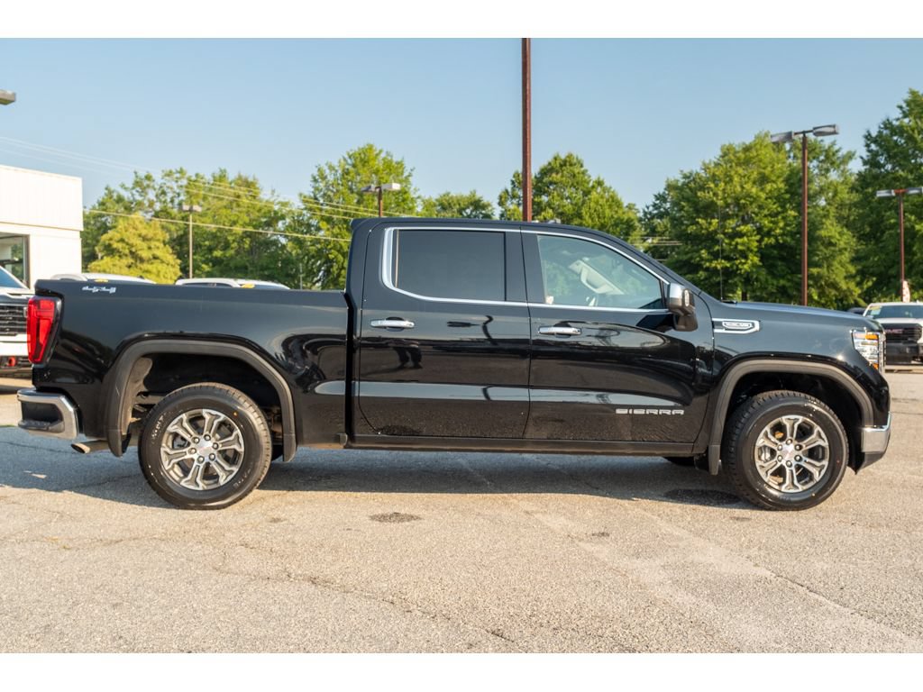 Used 2025 GMC Sierra 1500 SLT AWD/4WD image 9
