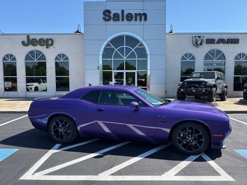 Used 2023 Dodge Challenger R/T w/ Blacktop Package RWD image 1