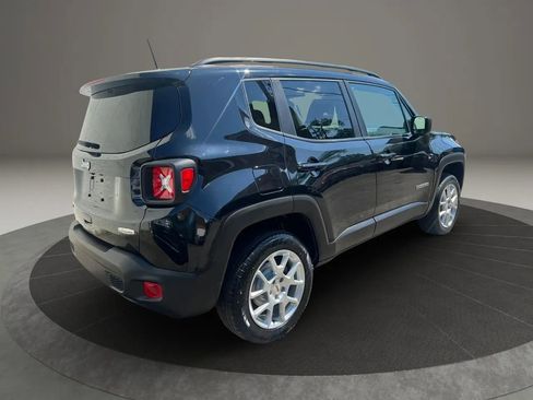 Used 2022 Jeep Renegade Latitude AWD/4WD image 5