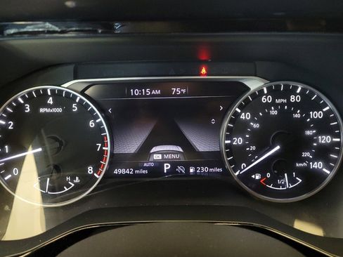 Used 2022 Nissan Pathfinder SV AWD/4WD image 23