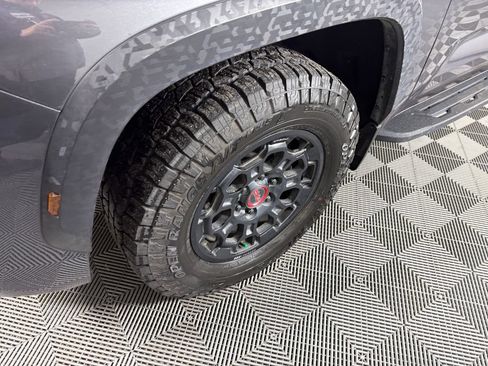 Used 2025 Toyota Sequoia TRD Pro AWD/4WD image 10