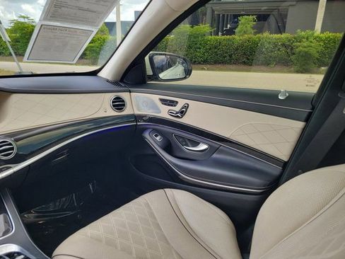 Used 2020 Mercedes-Benz S 560 Sedan image 15