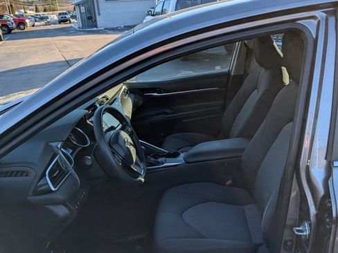 Certified 2018 Toyota Camry LE image 14