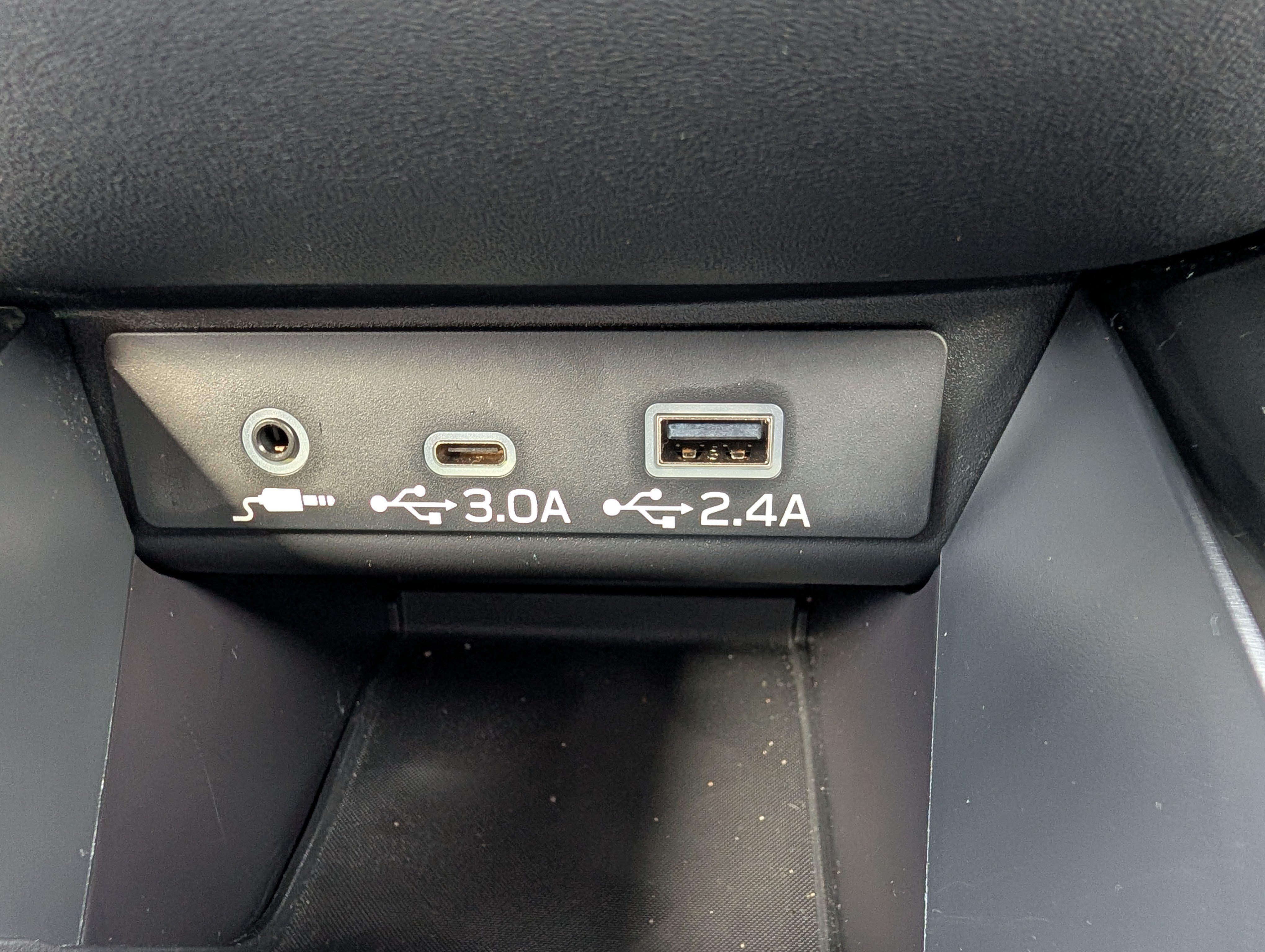 Used 2024 Subaru Outback Premium AWD/4WD image 33