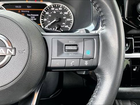 Certified 2025 Nissan Pathfinder SV image 24