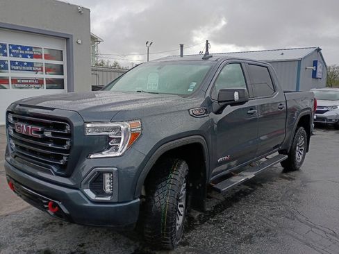 Used 2022 GMC Sierra 1500 AT4 AWD/4WD image 2