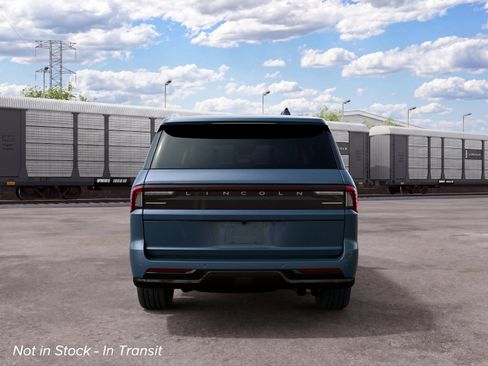 New 2027 Lincoln Navigator L Reserve AWD/4WD image 7