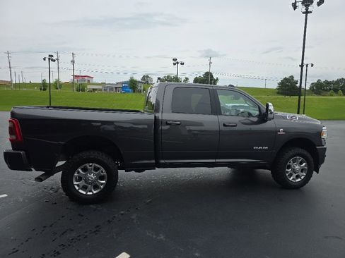 Used 2024 RAM 2500 Laramie AWD/4WD image 6