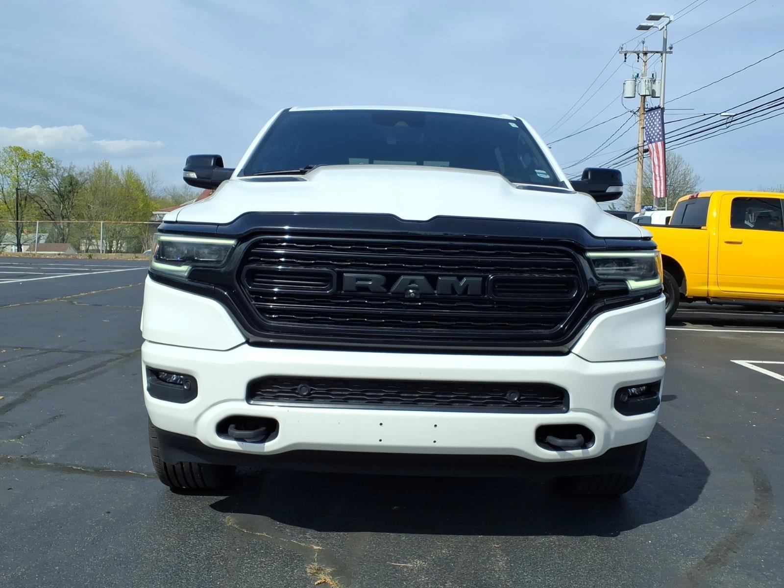 Used 2022 RAM 1500 Limited AWD/4WD image 2
