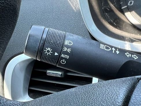Used 2015 Chevrolet Equinox LS FWD image 6