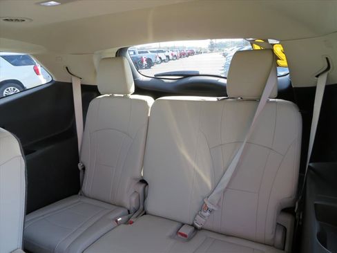 Used 2020 Buick Enclave Essence image 33