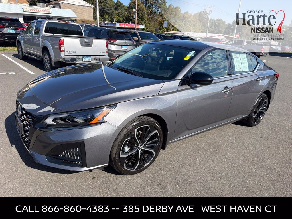 Certified 2025 Nissan Altima 2.5 SR AWD/4WD image 9