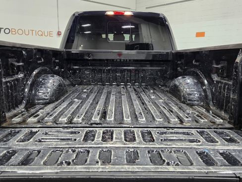 Used 2019 Ford F350 XLT w/ XLT Premium Package image 23