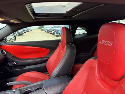 Used 2013 Chevrolet Camaro SS RWD image 19