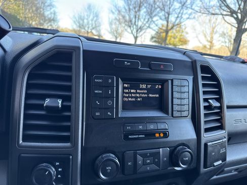 Used 2021 Ford F350 XL w/ Power Equipment Group image 25