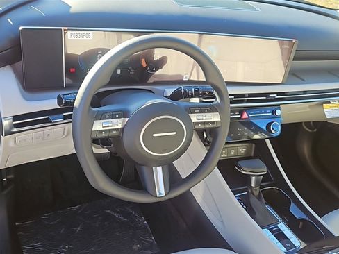 New 2026 Hyundai Tucson SEL image 10