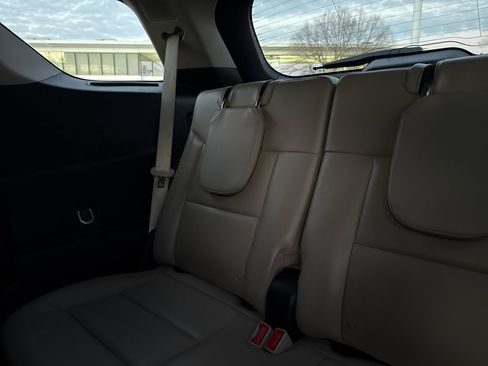 Used 2023 Ford Explorer Limited image 31