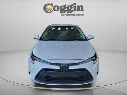 Used 2023 Toyota Corolla LE image 6
