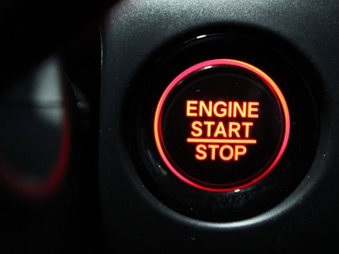Certified 2025 Honda HR-V EX-L image 31