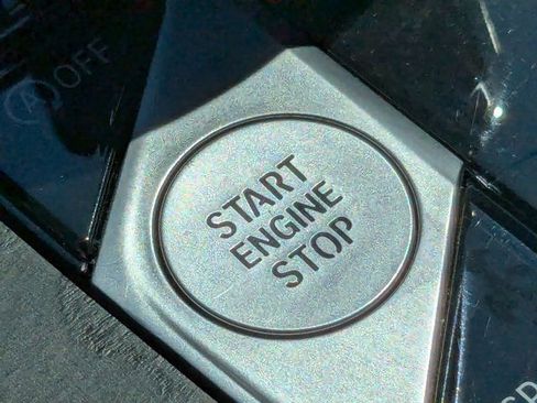 Used 2020 BMW X7 xDrive40i w/ Premium Package image 31