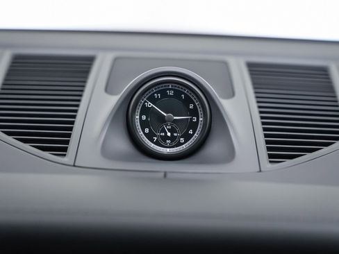 New 2026 Porsche Macan image 21