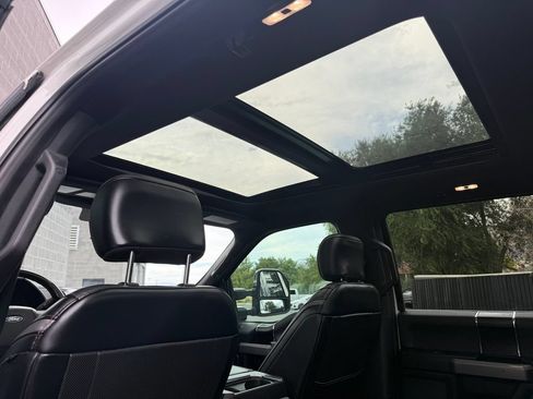 Used 2019 Ford F350 Platinum w/ Platinum Ultimate Package AWD/4WD image 41