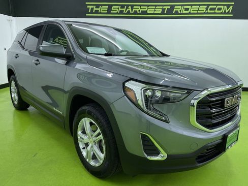 Used 2021 GMC Terrain SLE image 2