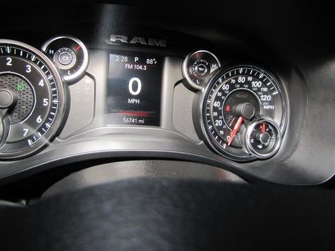 Used 2021 RAM 1500 Big Horn image 4