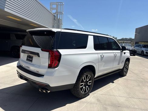 Used 2023 GMC Yukon XL AT4 w/ AT4 Premium Plus Package AWD/4WD image 6
