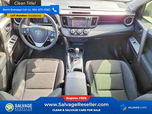 Used 2018 Toyota RAV4 LE image 11