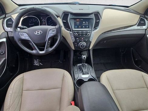 Used 2017 Hyundai Santa Fe Sport FWD image 16