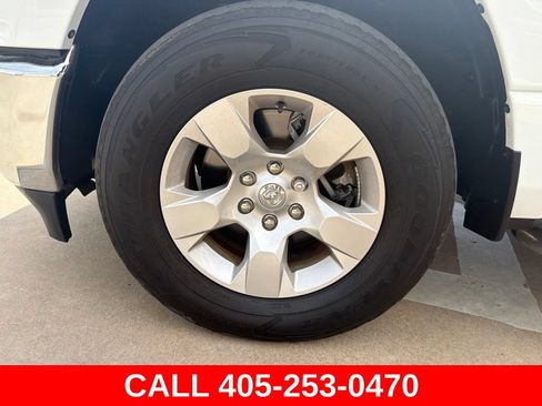 Used 2021 RAM 1500 Big Horn AWD/4WD image 9
