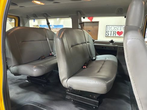 Used 2011 Ford E-150 and Econoline 150 Wagon image 33