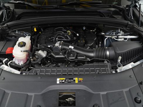 Used 2024 Jeep Grand Cherokee L Altitude image 33