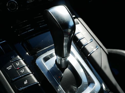 Used 2011 Porsche Cayenne S image 15