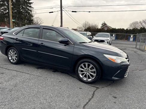 Used 2015 Toyota Camry XLE image 7