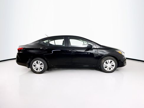 Used 2025 Nissan Versa S w/ Trunk Package FWD image 2