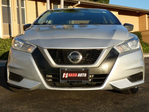 Used 2020 Nissan Versa S image 17