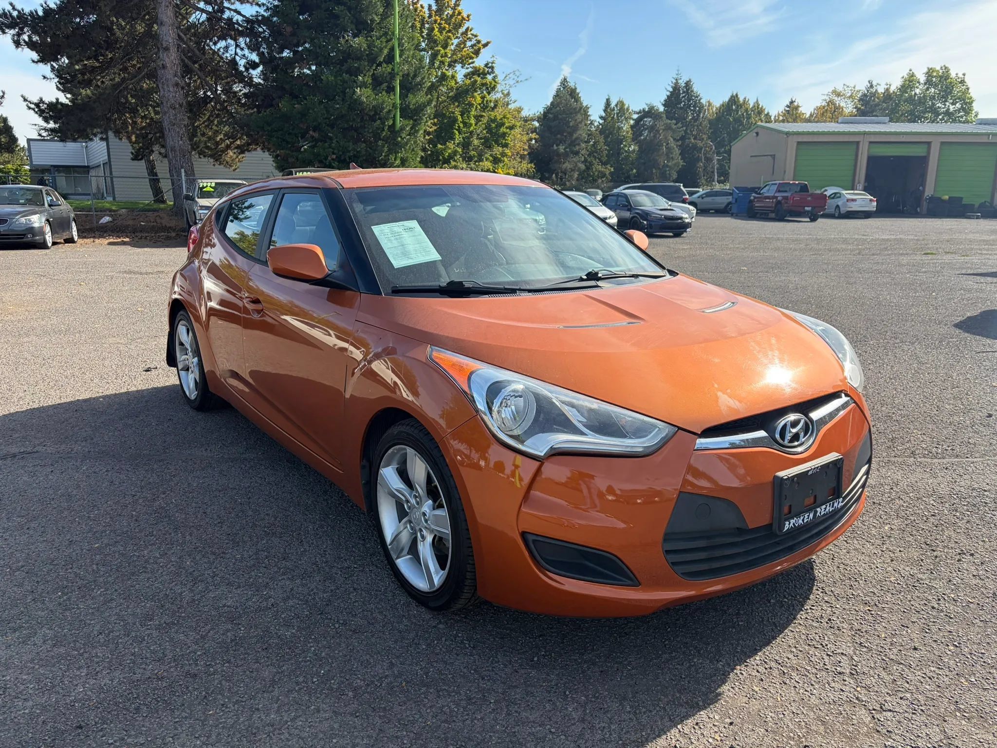 Used 2015 Hyundai Veloster FWD image 1