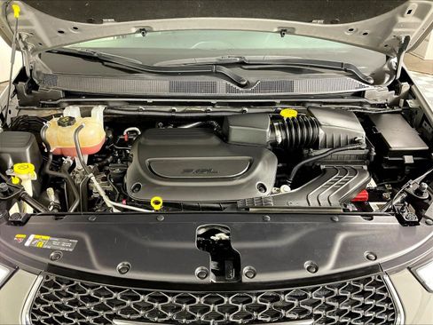 Used 2023 Chrysler Pacifica Touring-L FWD image 30