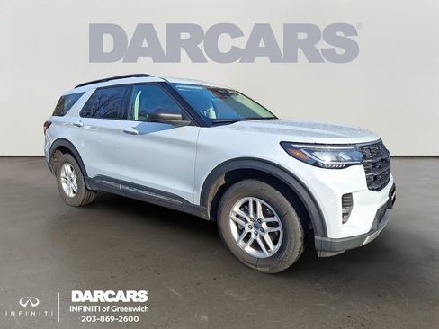 Used 2025 Ford Explorer Active image 1