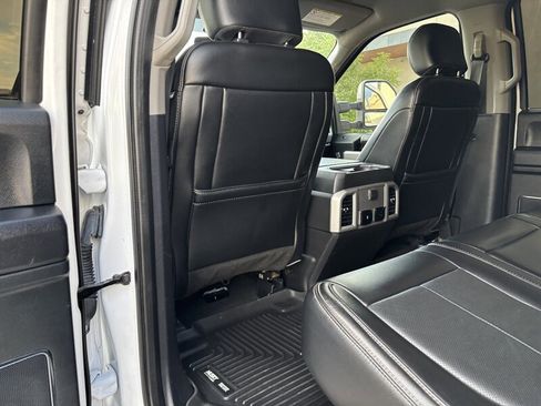 Used 2021 Ford F250 Lariat w/ Lariat Value Package AWD/4WD image 37